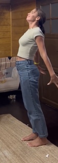 Klaudia Halejcio feet photo thumbnail
