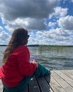 Anna Mucha feet photo thumbnail