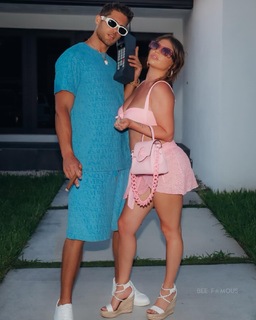Chanel West Coast feet photo thumbnail