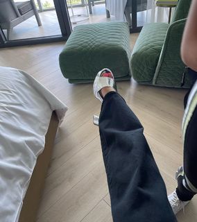 Ashley Fliehr feet photo thumbnail