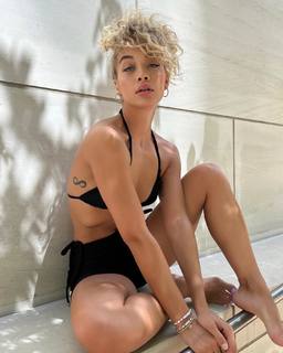 Jasmine Sanders feet photo thumbnail