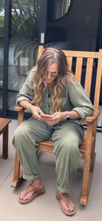 Julie Benz feet photo thumbnail