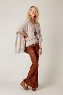 Martha Hunt feet photo thumbnail