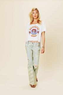 Martha Hunt feet photo thumbnail