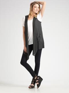 Martha Hunt feet photo thumbnail