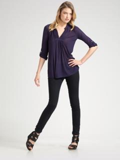 Martha Hunt feet photo thumbnail
