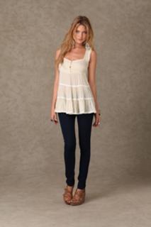 Martha Hunt feet photo thumbnail