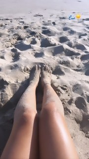 Anushka Sen feet photo thumbnail