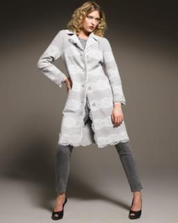 Martha Hunt feet photo thumbnail