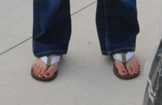 Danica Patrick feet photo thumbnail
