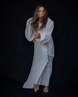Kate Walsh feet photo thumbnail