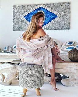Veronica Maya feet photo thumbnail