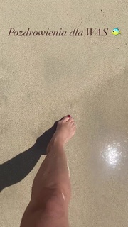 Edyta Herbus feet photo thumbnail