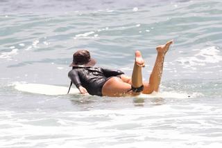 Leighton Meester feet photo thumbnail