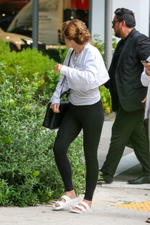 Emma Watson feet photo 5