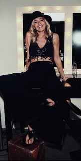 Sienna Miller feet photo thumbnail