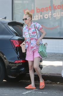 Rumer Willis feet photo thumbnail