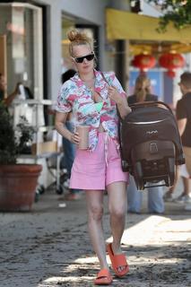 Rumer Willis feet photo thumbnail
