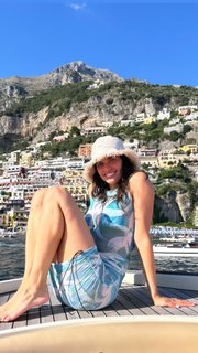 Sara Sampaio feet photo thumbnail