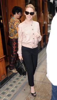 Kylie Minogue feet photo thumbnail