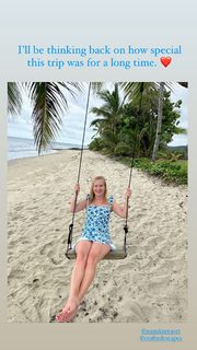 Angela Kinsey feet photo thumbnail