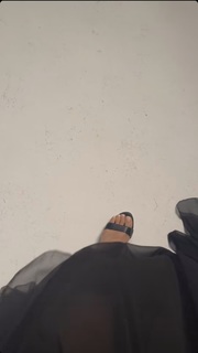 Nelly Furtado feet photo thumbnail
