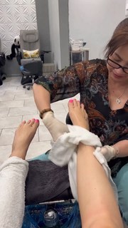 Joss Stone feet photo thumbnail