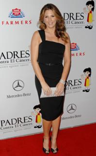 Daisy Fuentes feet photo thumbnail