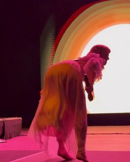 Aurora Aksnes feet photo thumbnail