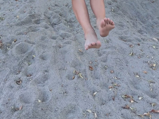 Diana Naborskaya feet photo thumbnail