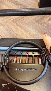 Lisa Snowdon feet photo thumbnail