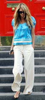 Elle Macpherson feet photo thumbnail