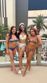 Francia Raisa feet photo thumbnail