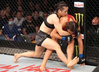 Joanna Jedrzejczyk feet photo thumbnail