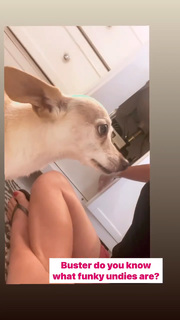 Angela Kinsey feet photo thumbnail