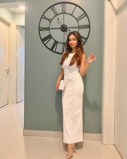 Anushka Sen feet photo thumbnail