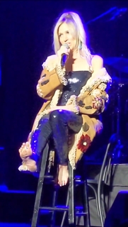 Debbie Gibson feet photo thumbnail