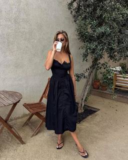 Kara Del Toro feet photo thumbnail