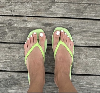 Marta Wierzbicka feet photo thumbnail