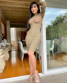 Maribel Guardia feet photo thumbnail