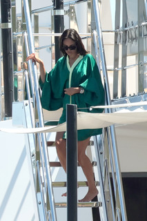 Eiza González feet photo thumbnail