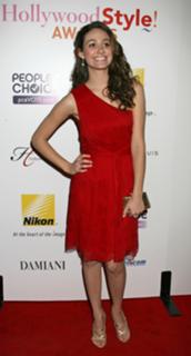 Emmy Rossum feet photo thumbnail
