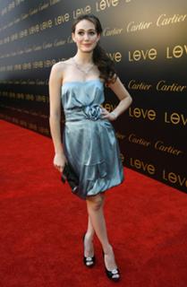 Emmy Rossum feet photo thumbnail