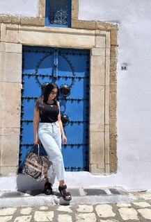 Dorra Zarrouk feet photo thumbnail