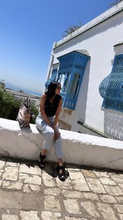 Dorra Zarrouk feet photo thumbnail