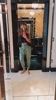 Kelly Bensimon feet photo thumbnail