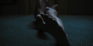 Alice Eve feet photo thumbnail