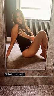 Lisa Snowdon feet photo thumbnail