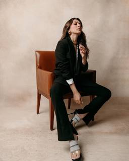 Hansika Motwani feet photo thumbnail