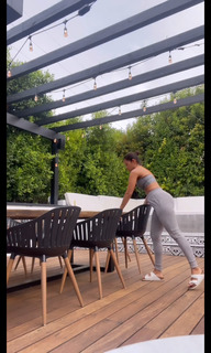 Rocsi Diaz feet photo thumbnail
